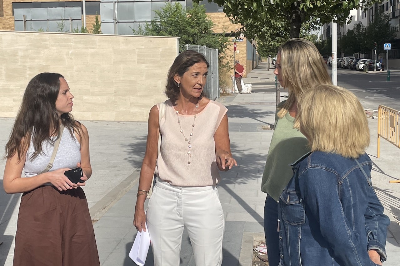 Visita de Mar Espinar y Reyes Maroto a El Cañaveral (foto: Nuevo Sureste)