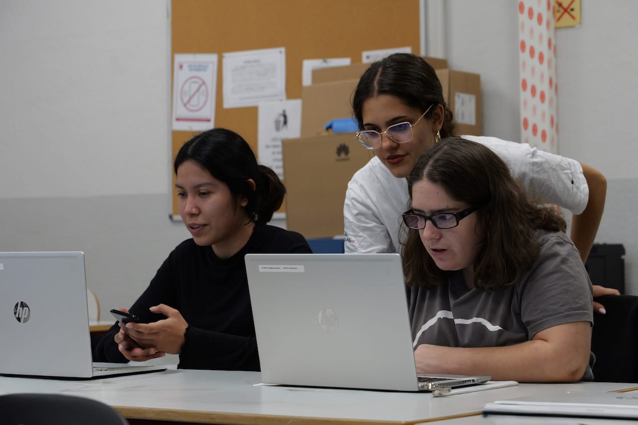 Taller de YoConecto (foto: CiberVoluntarios)
