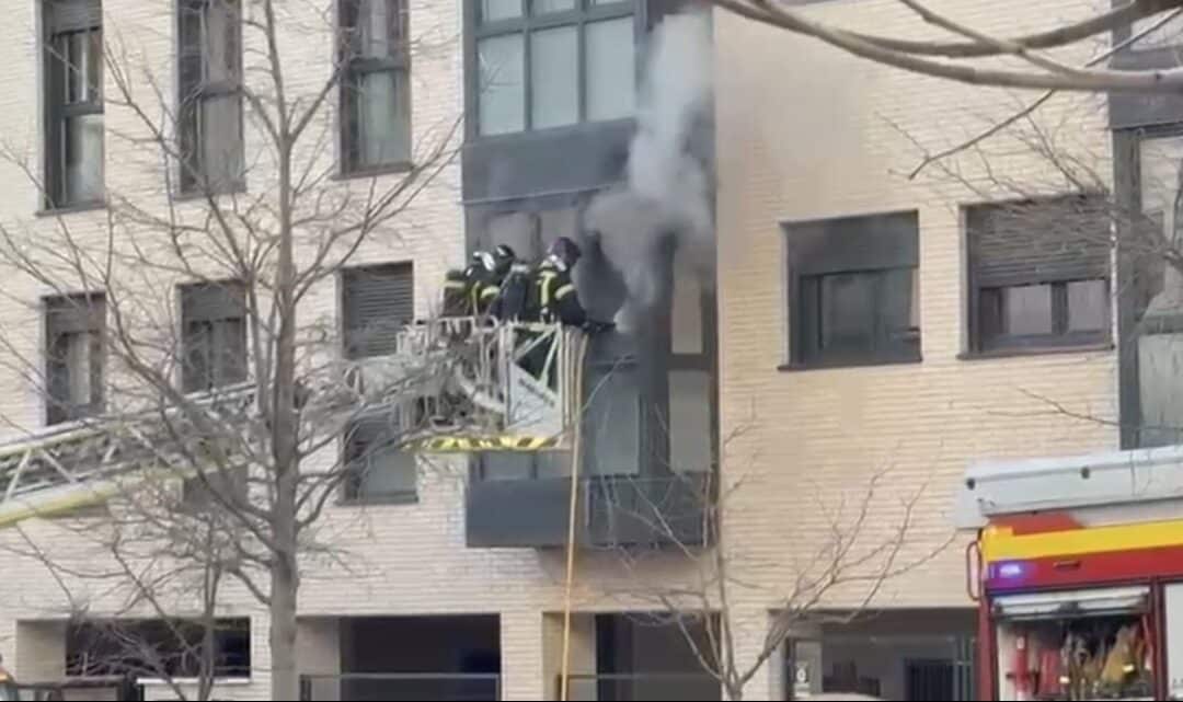 Incendio en una vivienda de la calle José Escobar y Saliente en El Cañaveral