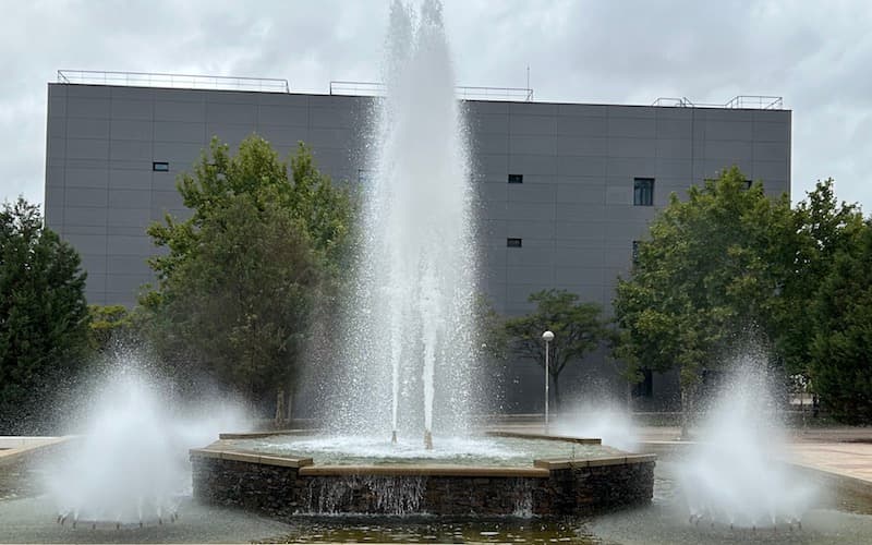 Exterior de la Casa de Familias del Ensanche de Vallecas (foto: Nuevo Sureste)