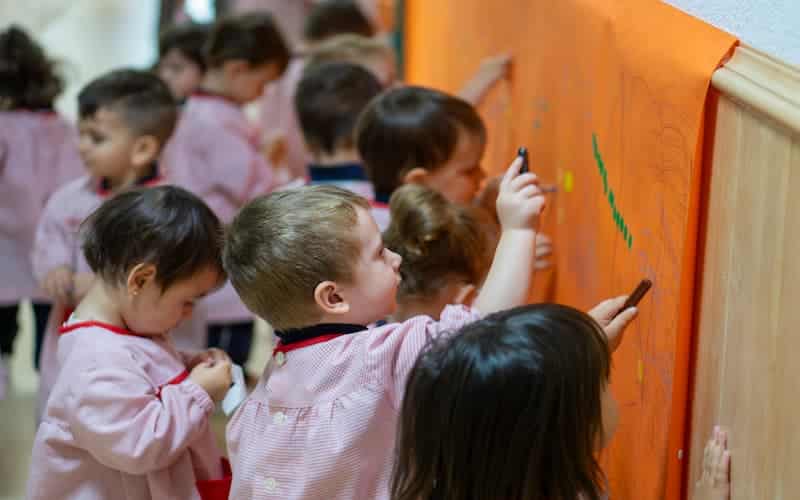 ¿Qué buscan hoy las familias cuando eligen colegio? Claves para decidir el futuro de sus hijos