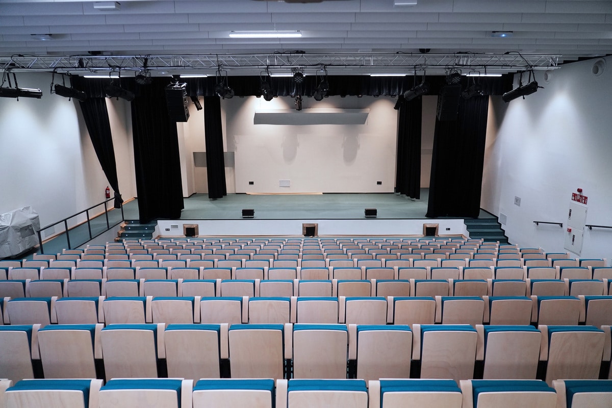 Auditorio del Centro Cultural Benjamín Palencia (Foto: Junta Municipal Distrito de Villa de Vallecas)